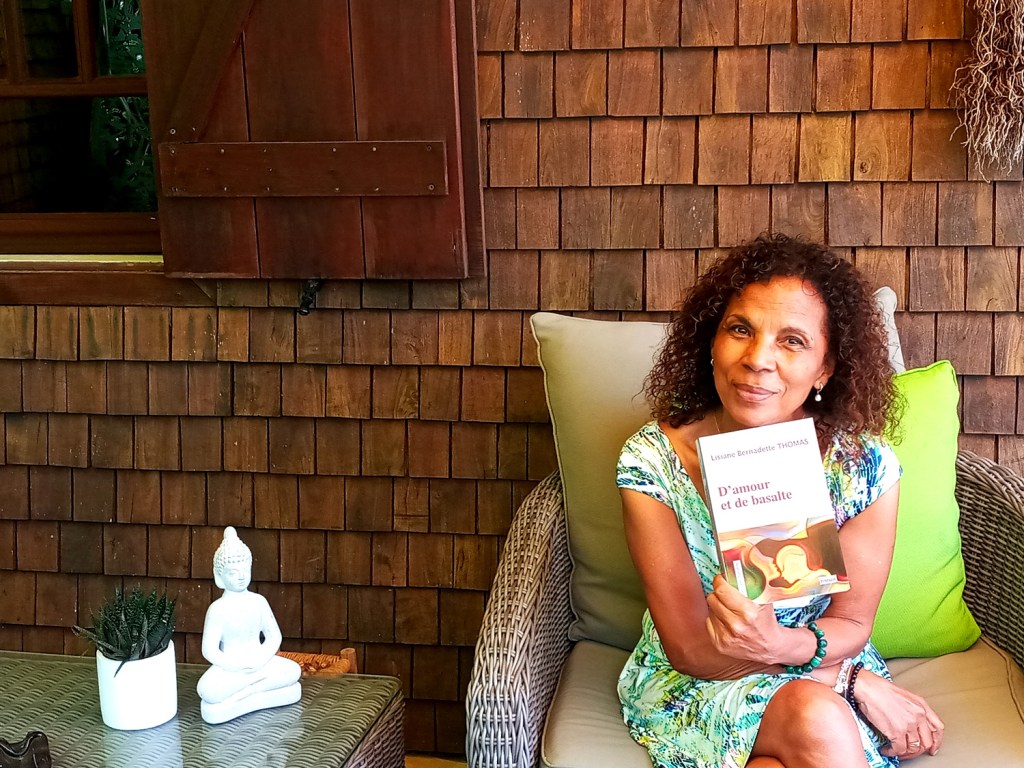 D’amour et de basalte, le nouveau roman palpitant de Lisianne Bernadette&nbsp;Thomas.